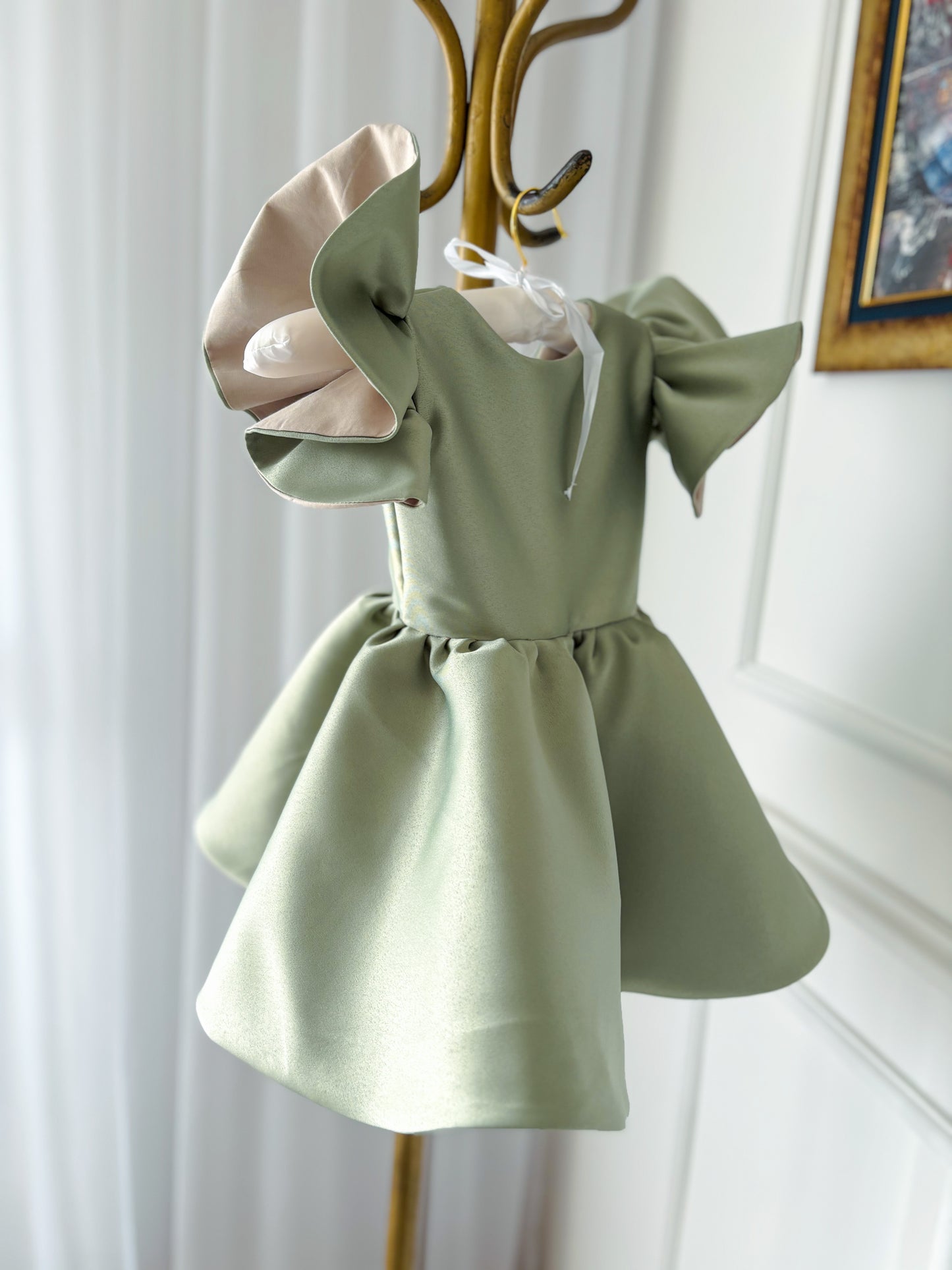 BELLA Dress satin (sold without flower)